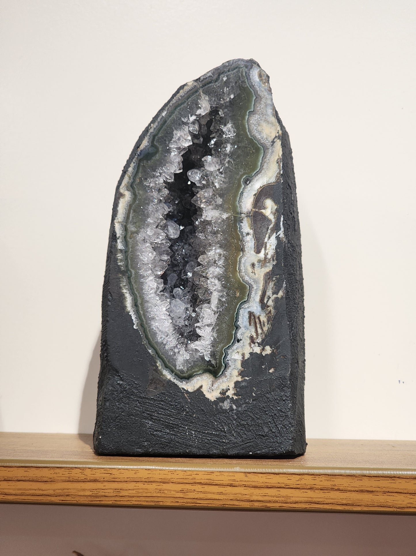1.45kg Amethyst Cave