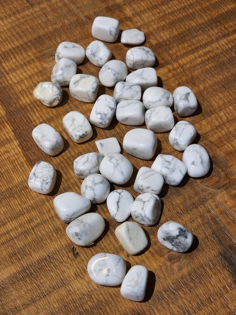 Howlite Tumble