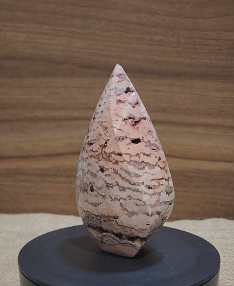 Pink crazy lace agate flame