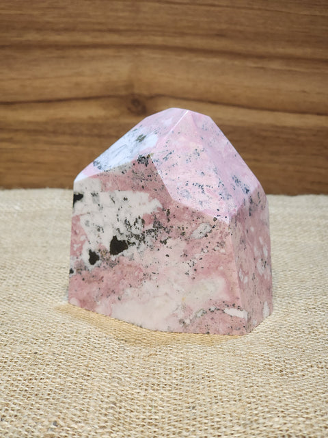 Peruvian Rhodonite Freeform "Lila"