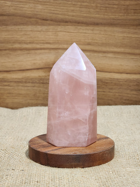 Rose Quartz Point "Luz"