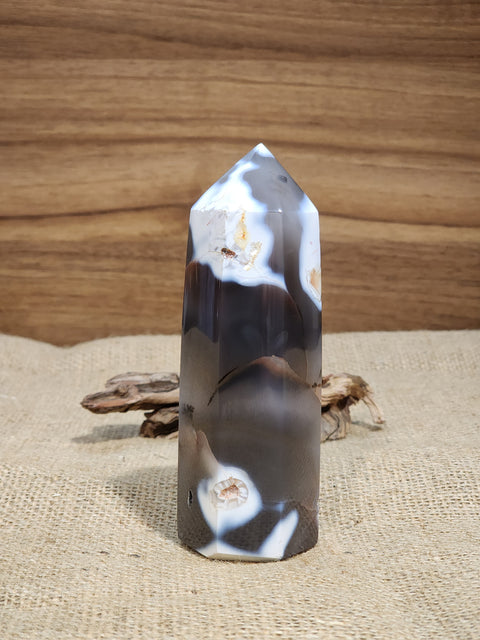 Dendritic Orca Agate Tower "Reva"