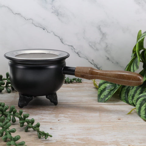 Cast Iron Cauldron with Handle and Mesh