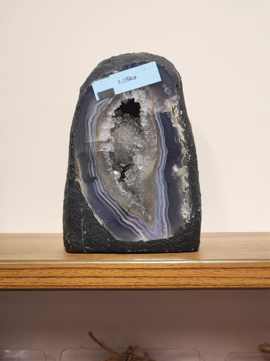 1.15kg Amethyst Cave
