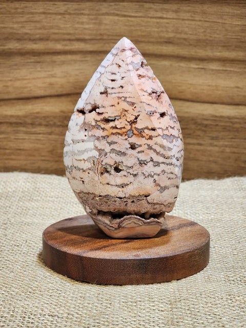 Pink crazy lace agate flame