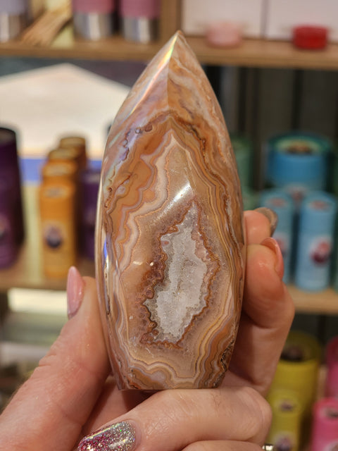 Pink crazy lace agate flame "Shan"
